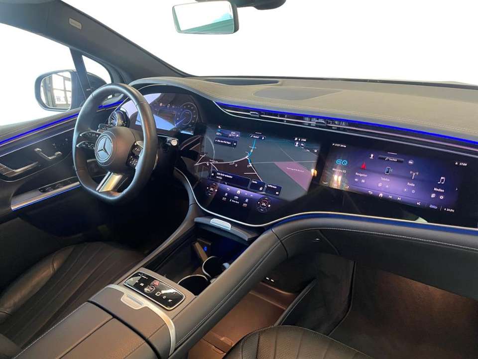 Mercedes-Benz EQE SUV - Imagem 8