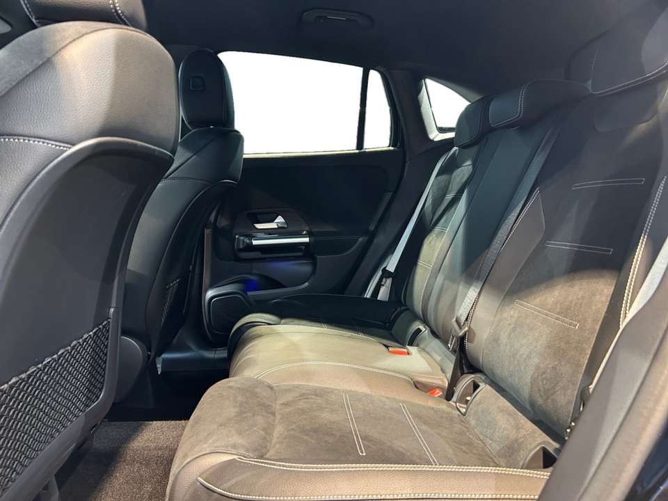 Mercedes-Benz GLA 200 - Imagem 8