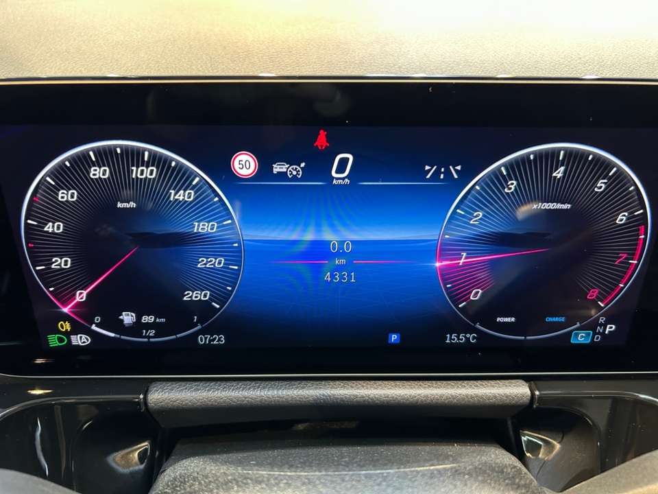 Mercedes-Benz GLA 200 - Imagem 10