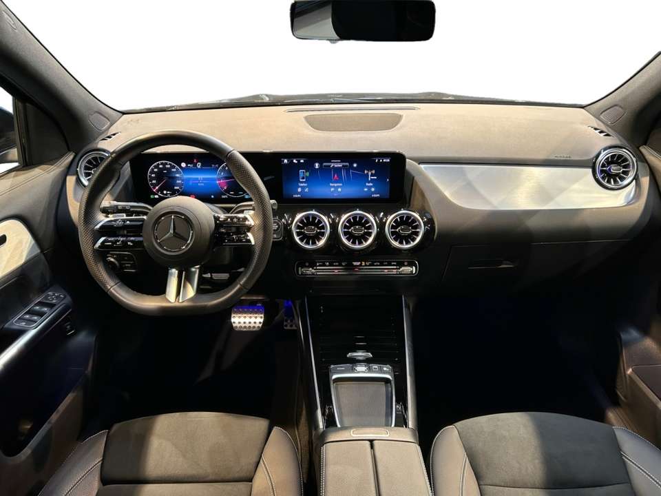 Mercedes-Benz GLA 200 - Imagem 15