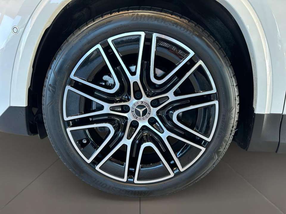 Mercedes-Benz GLA 200 - Imagem 9