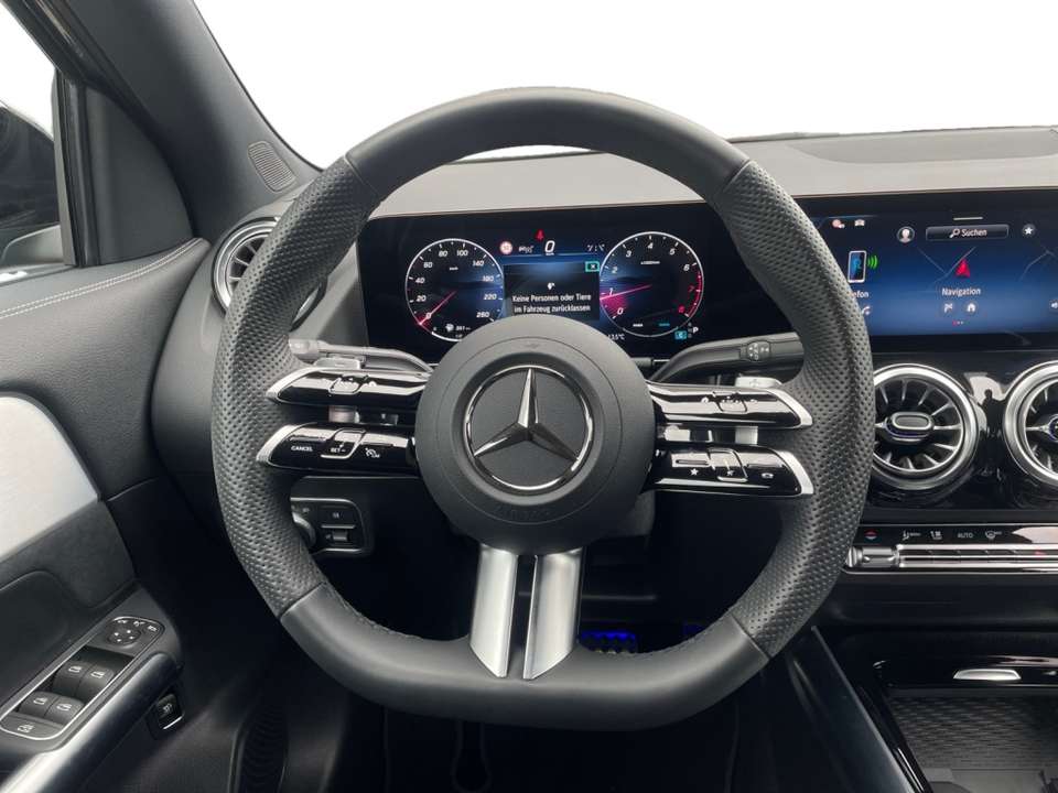 Mercedes-Benz GLA 200 - Imagem 11