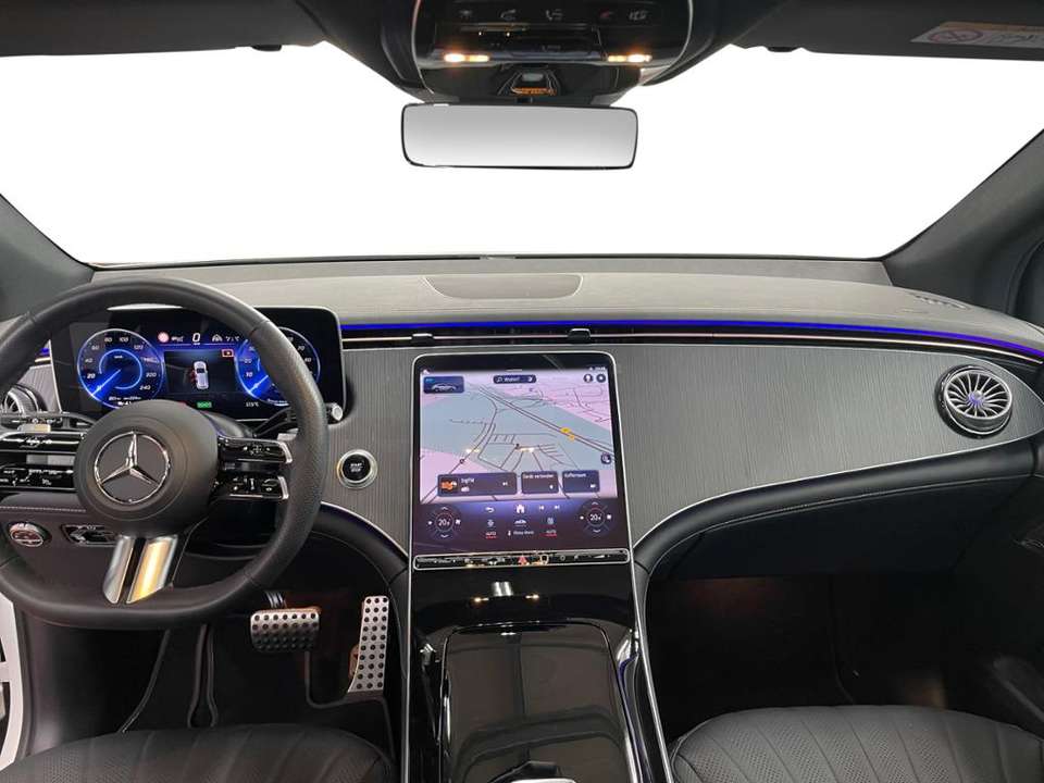 Mercedes-Benz EQE SUV - Imagem 8
