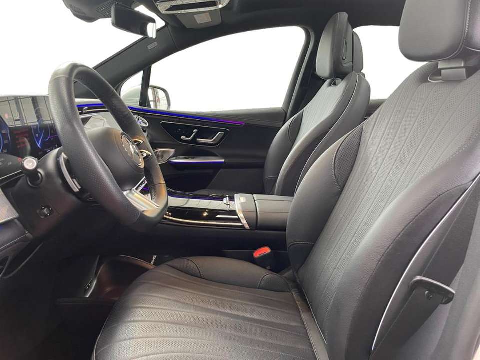Mercedes-Benz EQE SUV - Imagem 9