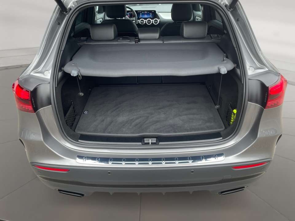 Mercedes-Benz GLA 200 - Imagem 13