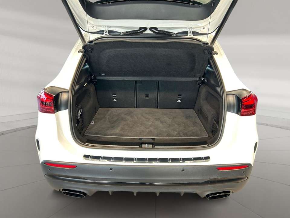 Mercedes-Benz GLA 200 - Imagem 13