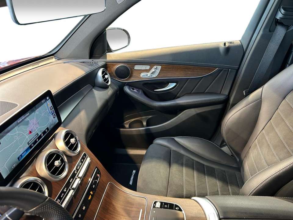 Mercedes-Benz GLC 220 - Imagem 11