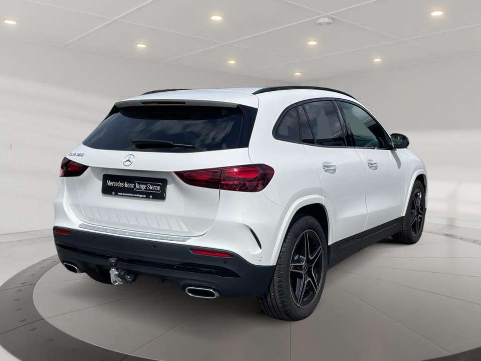 Mercedes-Benz GLA 180 - Imagem 3