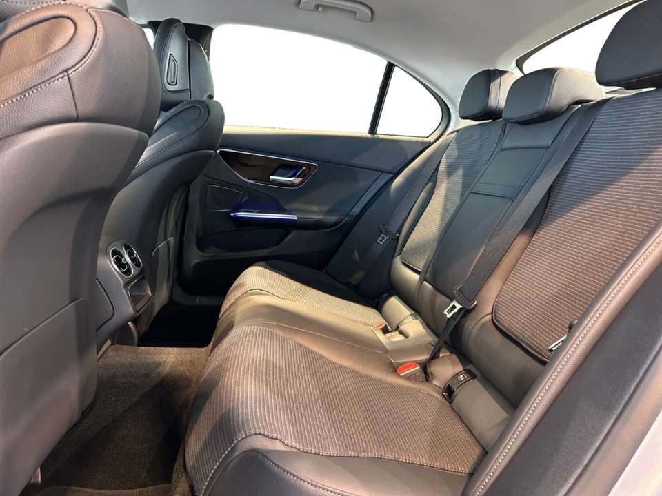 Mercedes-Benz C 200 - Imagem 10