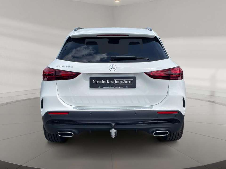 Mercedes-Benz GLA 180 - Imagem 5