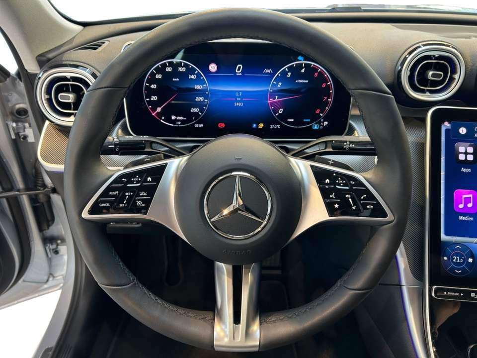 Mercedes-Benz C 200 - Imagem 12