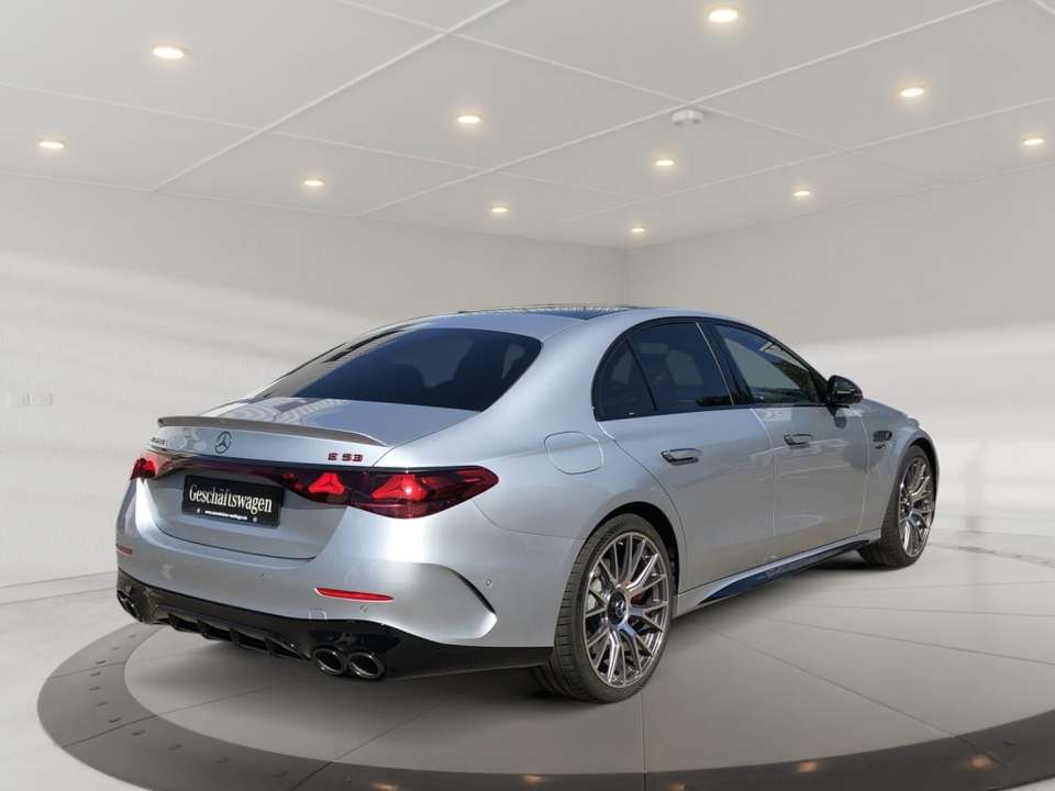 Mercedes-Benz E 53 AMG - Imagem 3