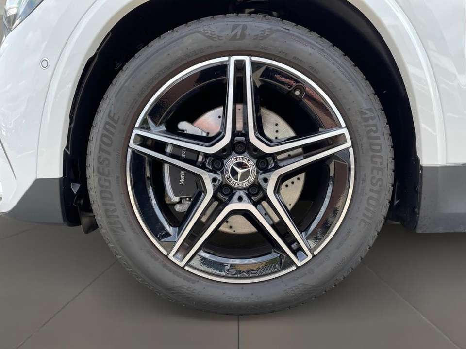 Mercedes-Benz GLA 180 - Imagem 7