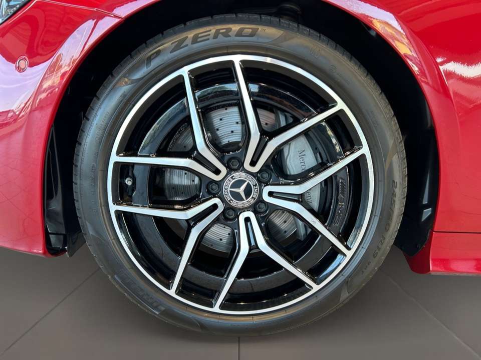 Mercedes-Benz E 220 - Imagem 7