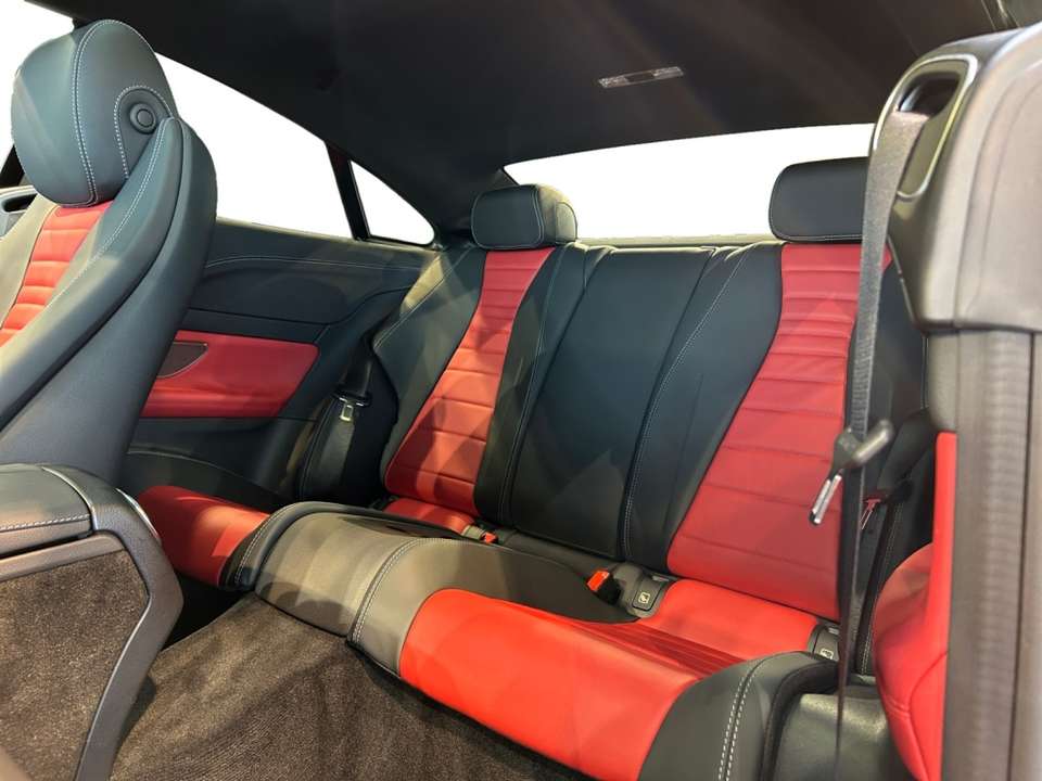 Mercedes-Benz E 220 - Imagem 10