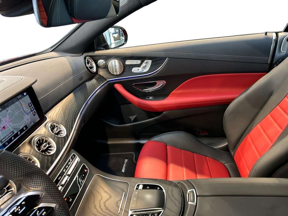 Mercedes-Benz E 220 - Imagem 11