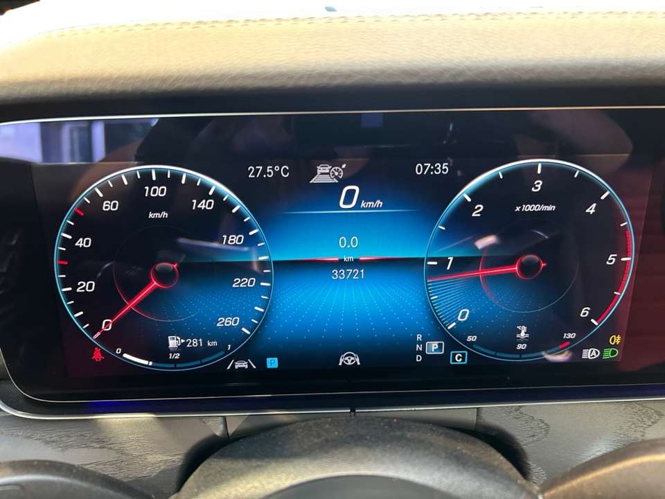 Mercedes-Benz E 220 - Imagem 13
