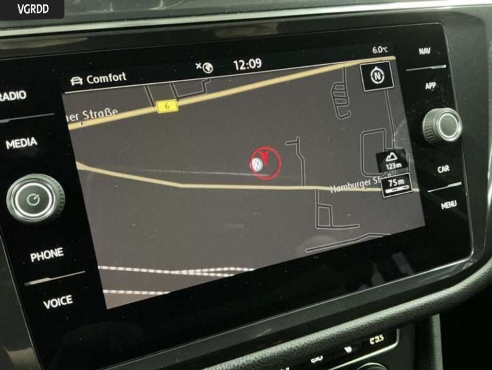 Volkswagen Tiguan Allspace - Imagem 9