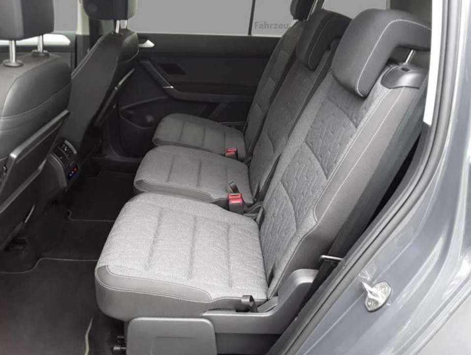 Volkswagen Touran - Imagem 8