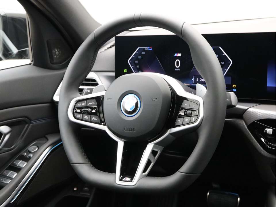 BMW 330 - Imagem 2
