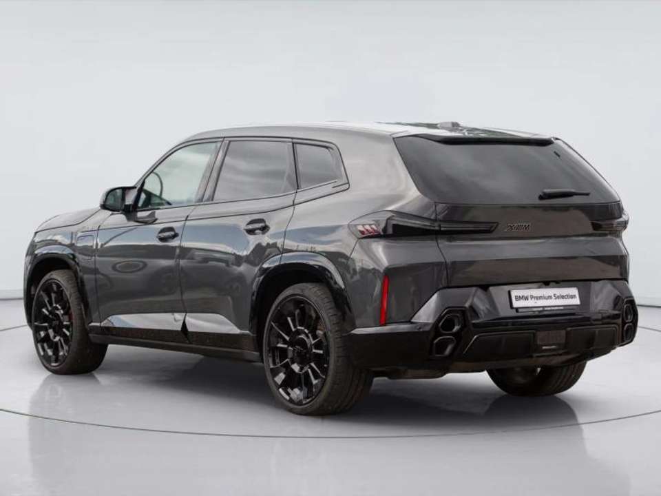 BMW XM - Imagem 5