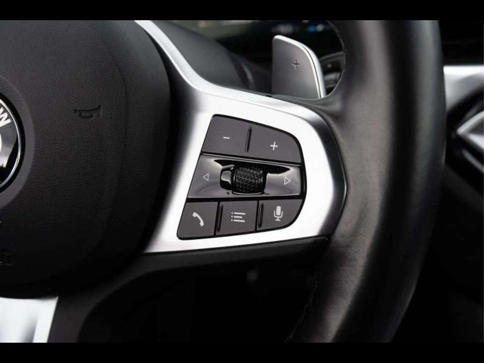 BMW 218 - Imagem 13