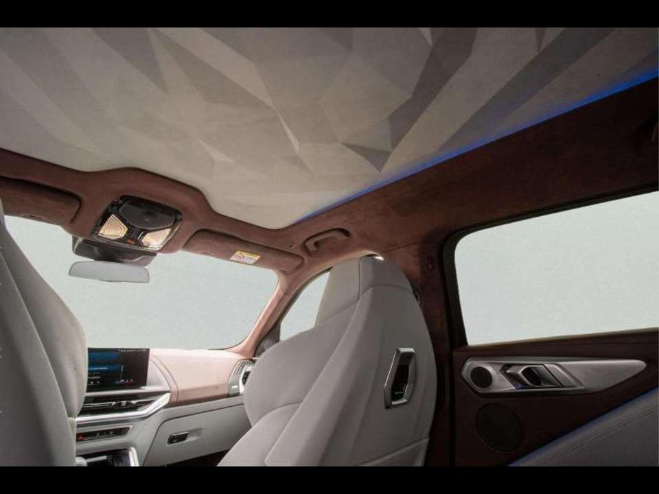 BMW XM - Imagem 15