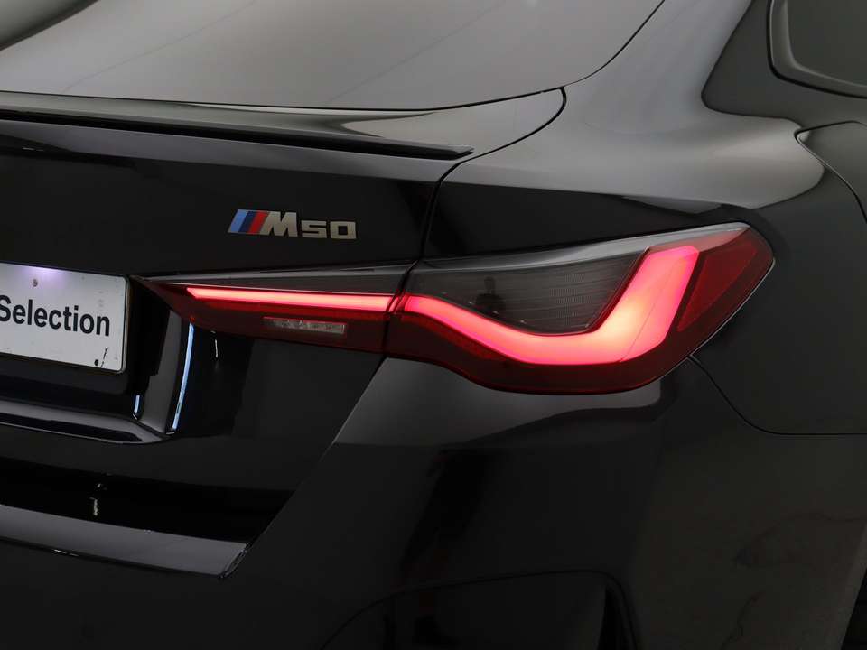 BMW i4 - Imagem 10