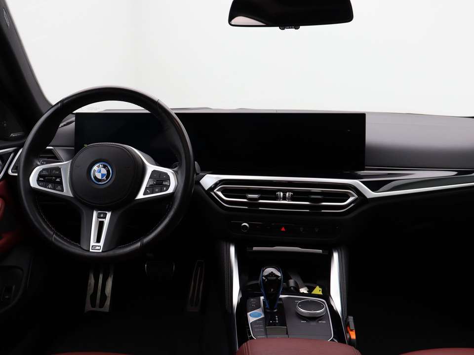 BMW i4 - Imagem 15