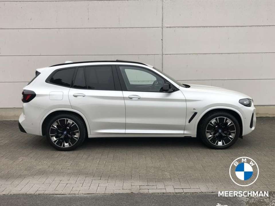 BMW iX3 - Imagem 3