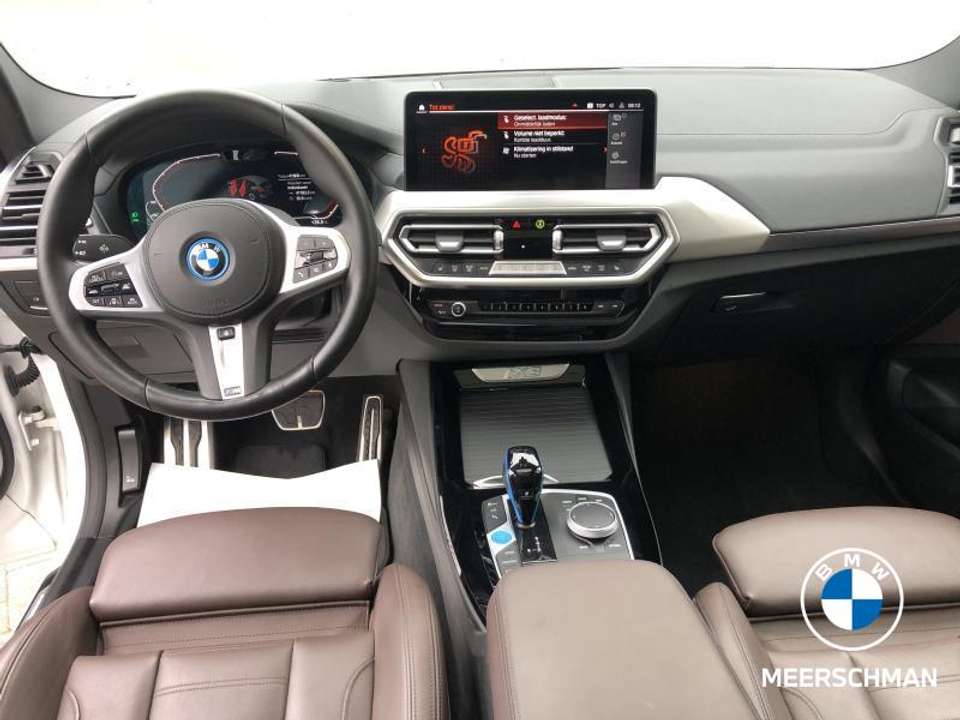 BMW iX3 - Imagem 7
