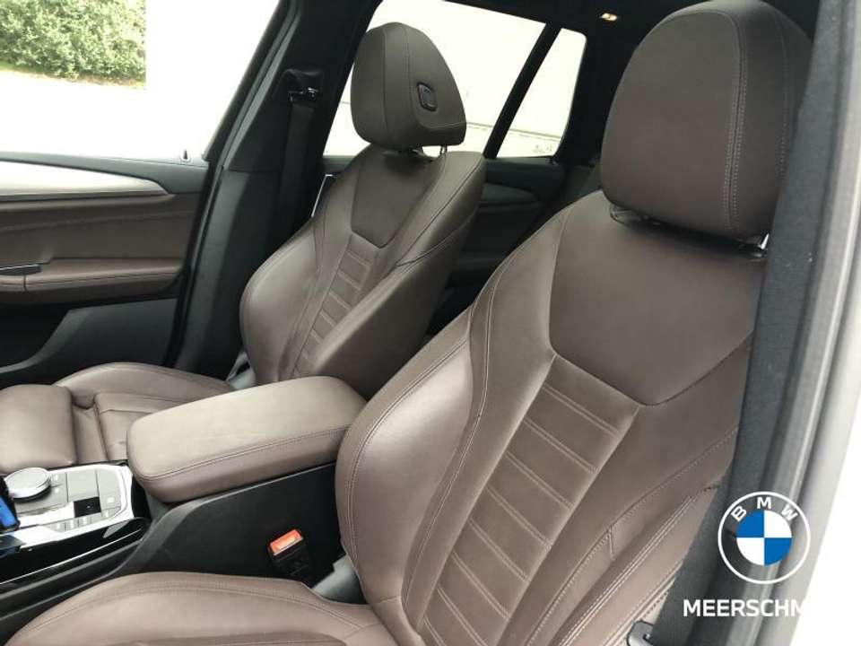 BMW iX3 - Imagem 10