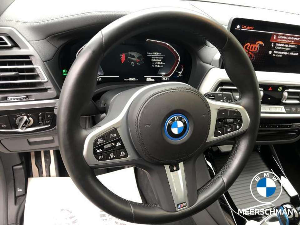 BMW iX3 - Imagem 14