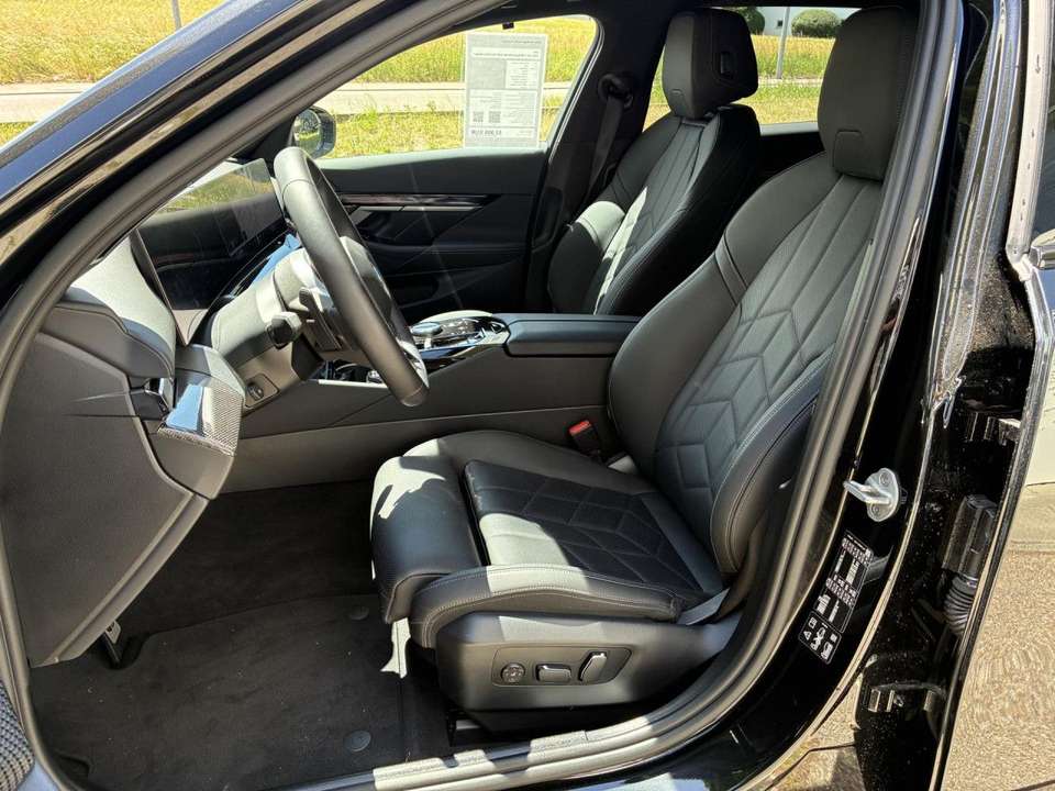 BMW 520 - Imagem 11