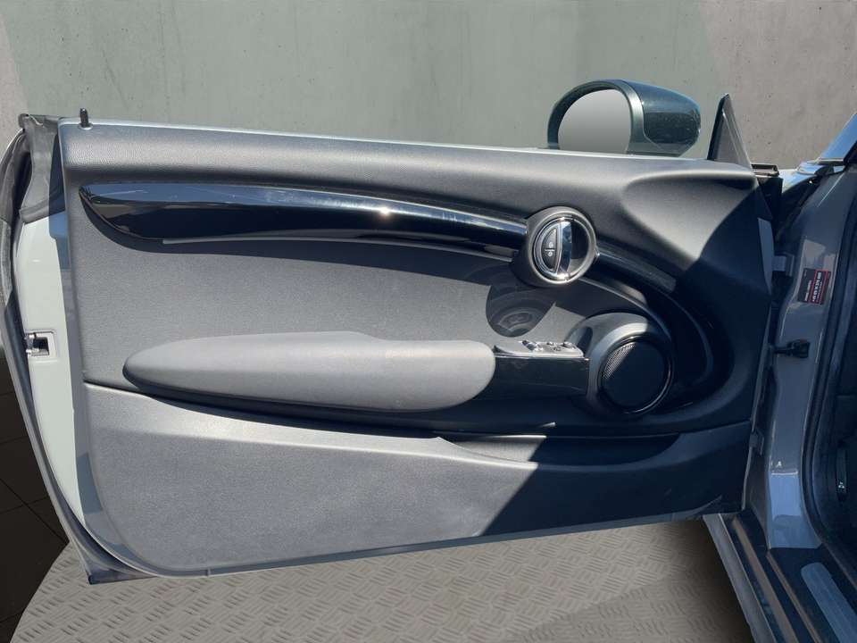 MINI Cooper SE - Imagem 14