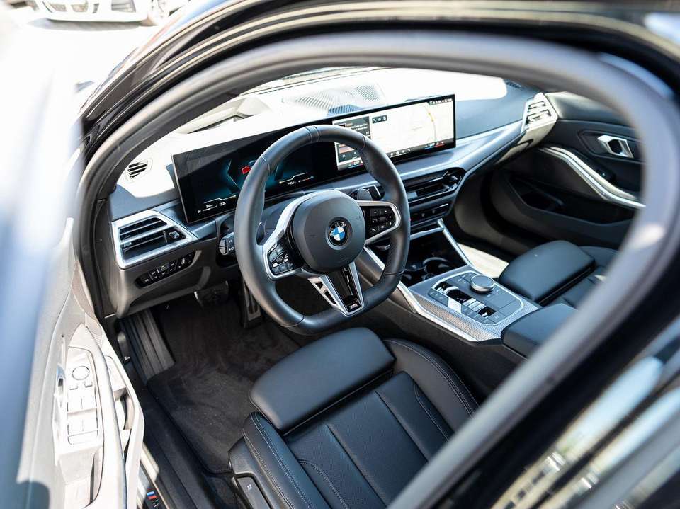 BMW 330 - Imagem 9