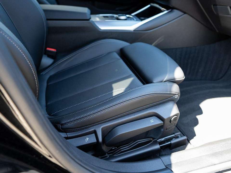 BMW 330 - Imagem 15