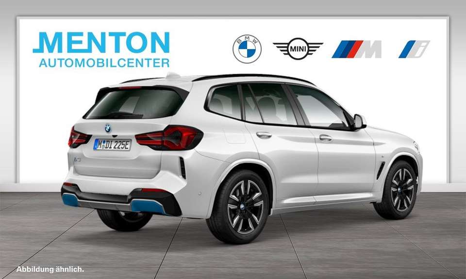 BMW iX3 - Imagem 2