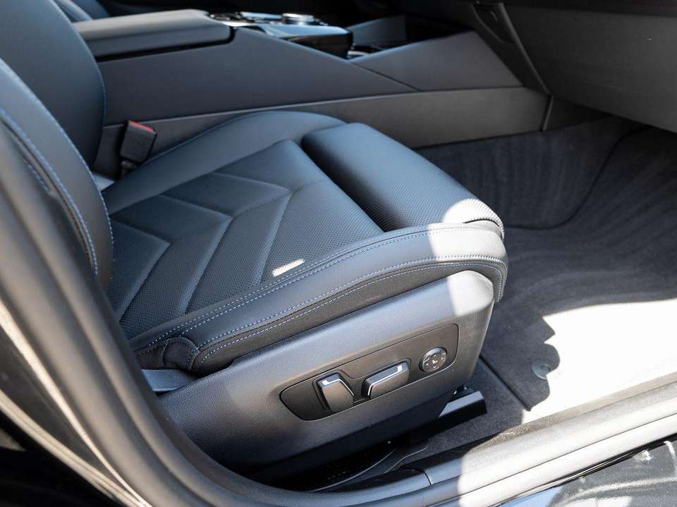 BMW 520 - Imagem 13