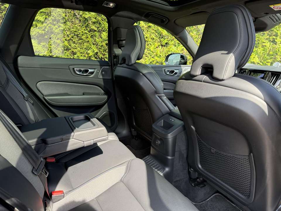Volvo XC60 - Imagem 12