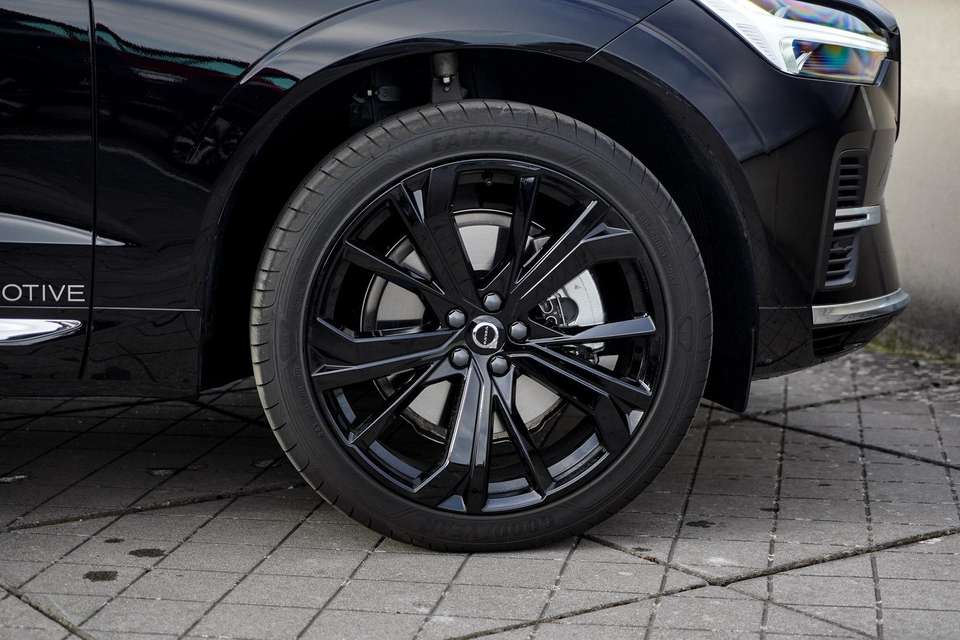 Volvo XC60 - Imagem 4
