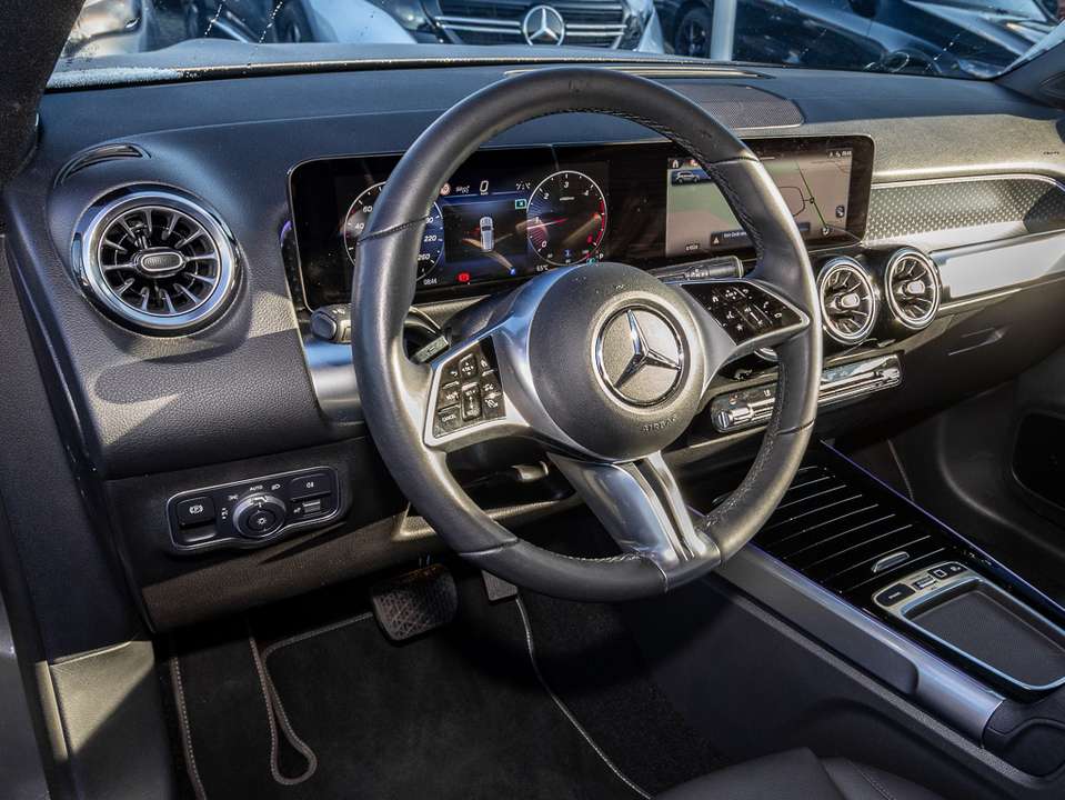 Mercedes-Benz GLB 180 - Imagem 4