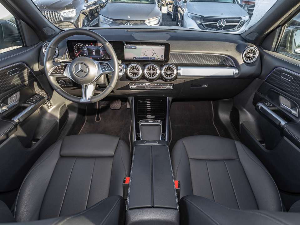 Mercedes-Benz GLB 180 - Imagem 9