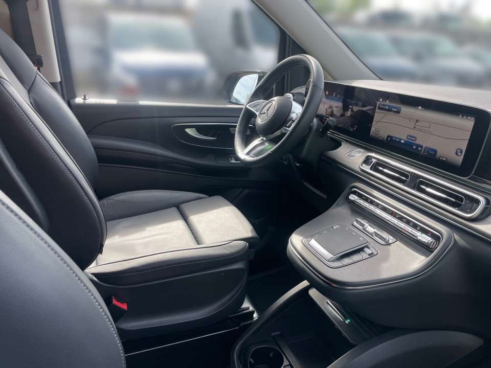 Mercedes-Benz V 300 - Imagem 9