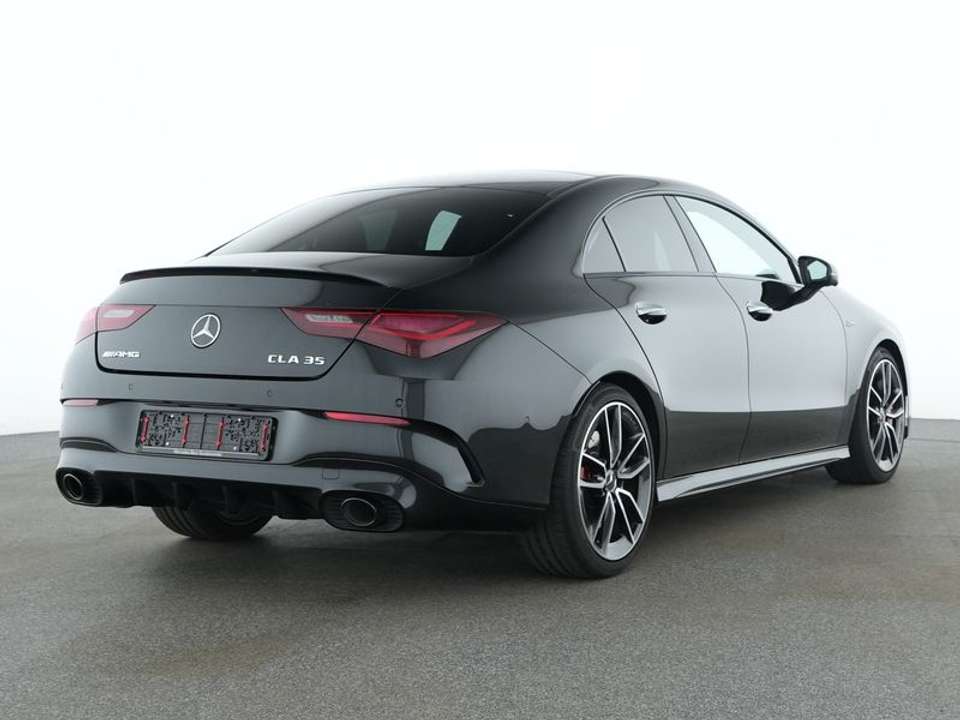 Mercedes-Benz CLA 35 AMG - Imagem 3