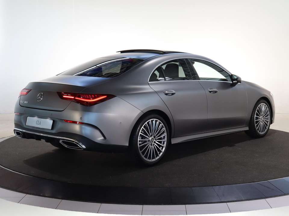 Mercedes-Benz CLA 180 - Imagem 2