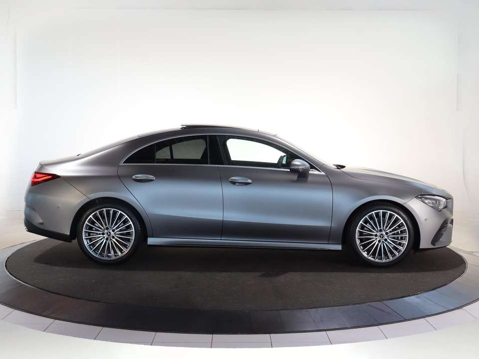 Mercedes-Benz CLA 180 - Imagem 6