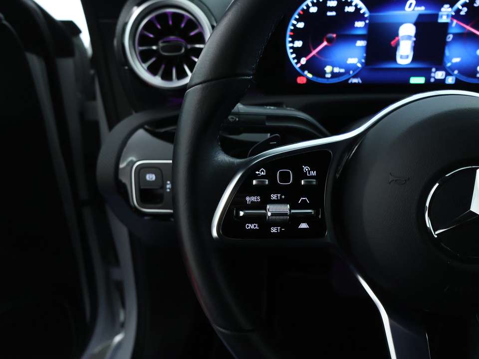 Mercedes-Benz CLA 250 - Imagem 12