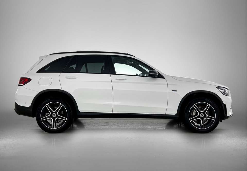 Mercedes-Benz GLC 300 - Imagem 14
