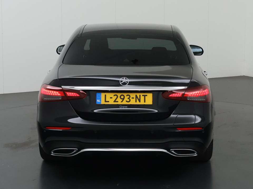 Mercedes-Benz E 300 - Imagem 4